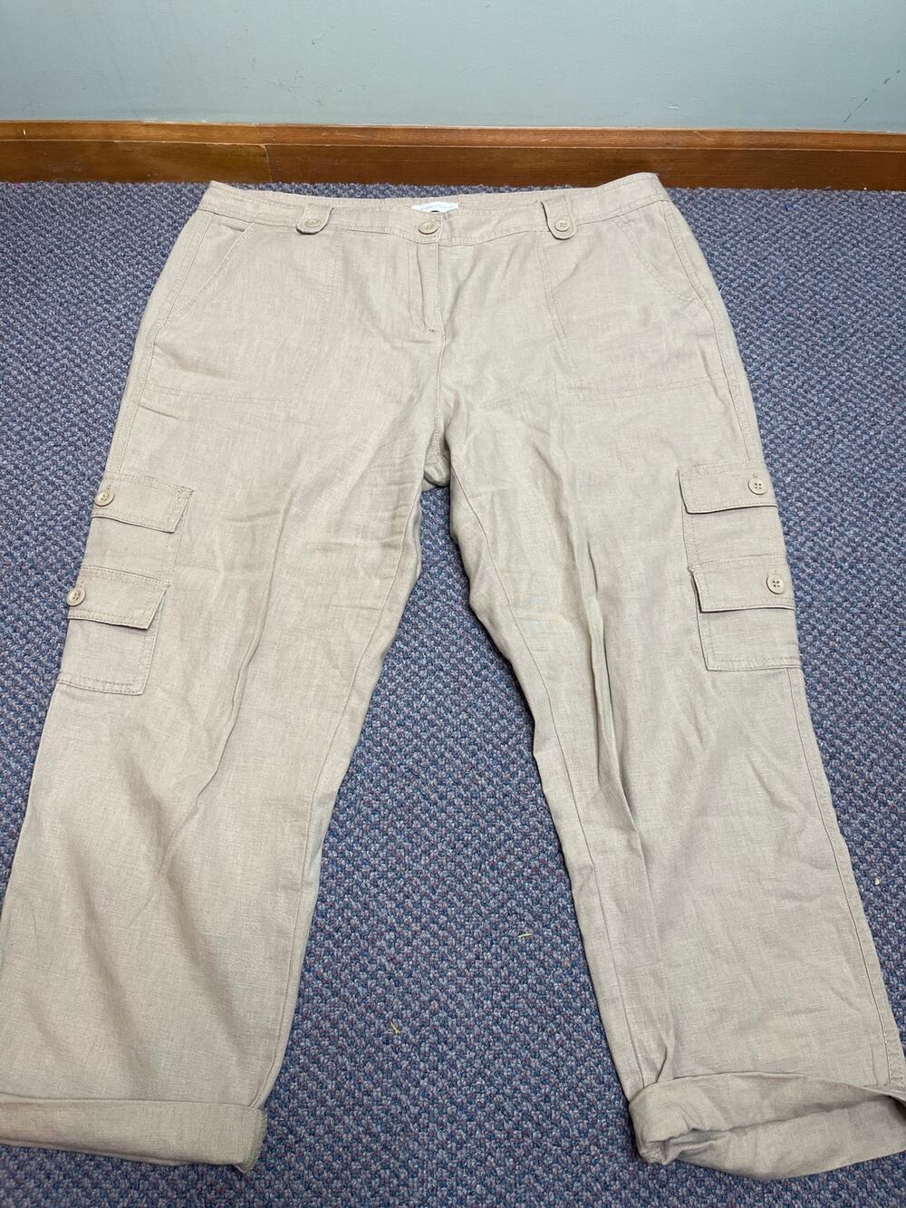 New York & Company Khaki Linen Blend Cargo Capri Size 14